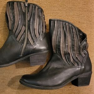 MIA Sheridan leather boot NWOT